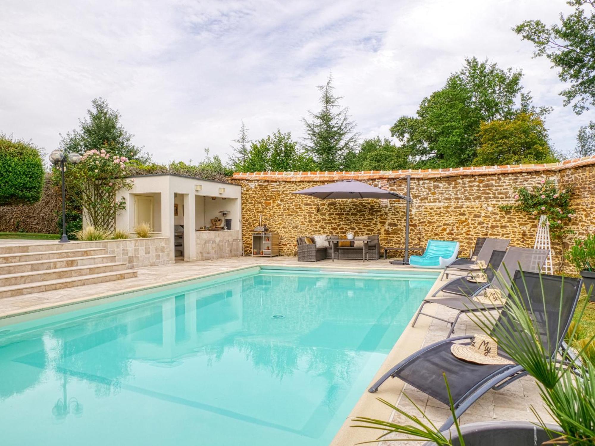 Magnifique Villa My サン・サテュルナン エクステリア 写真